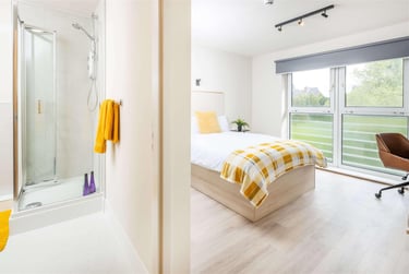 1 bed flat, Crown Station Place, Georgian Quarter, Liverpool, L73LA - Image 8